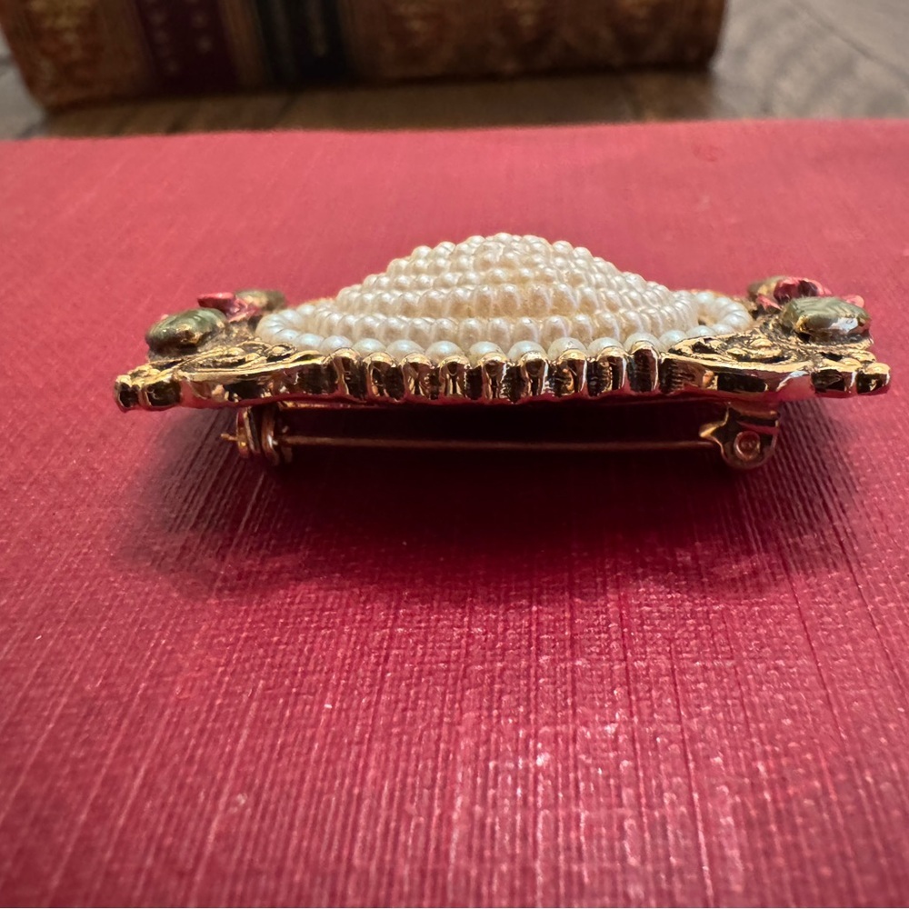 Vintage Faux Pearl Rose Detail Gold-Tone Filigree Brooch - Picture 7 of 10